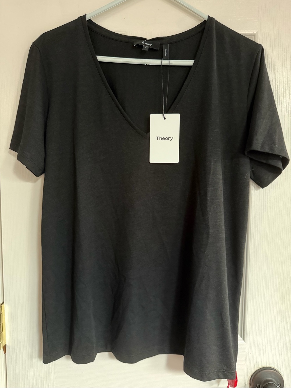 NWT Theory Short-Sleeve vneck tshirt black atmos light women’s cotton L